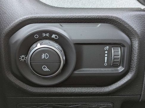 Used 2025 Jeep Gladiator Sport AWD/4WD image 24