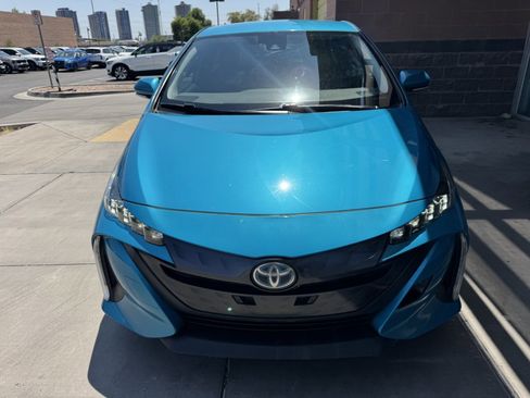 Used 2020 Toyota Prius Prime XLE image 10