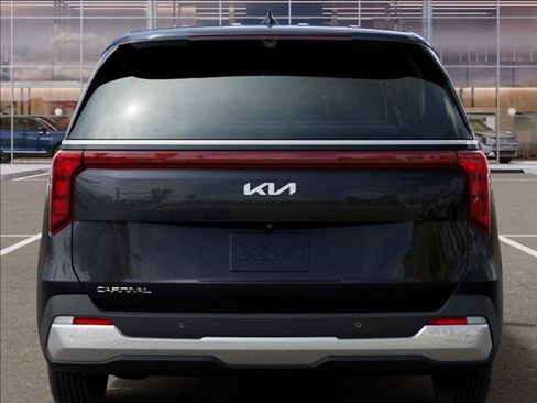 New 2026 Kia Carnival FWD image 13