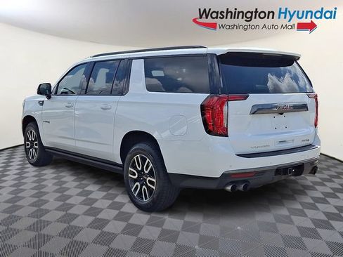 Used 2022 GMC Yukon XL AT4 w/ Technology Package AWD/4WD image 4