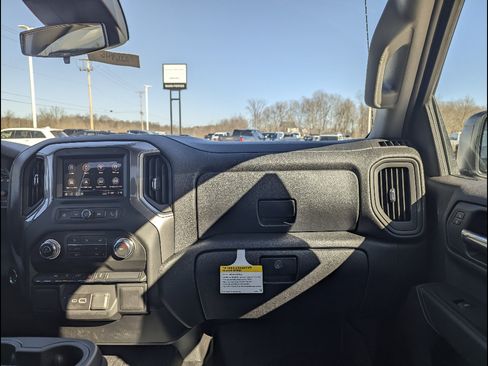 New 2026 GMC Sierra 1500 Pro w/ Pro Value Package AWD/4WD image 4