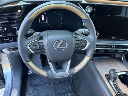 Used 2023 Lexus RX 350 Premium w/ Accessory Package (Z1) AWD/4WD image 27