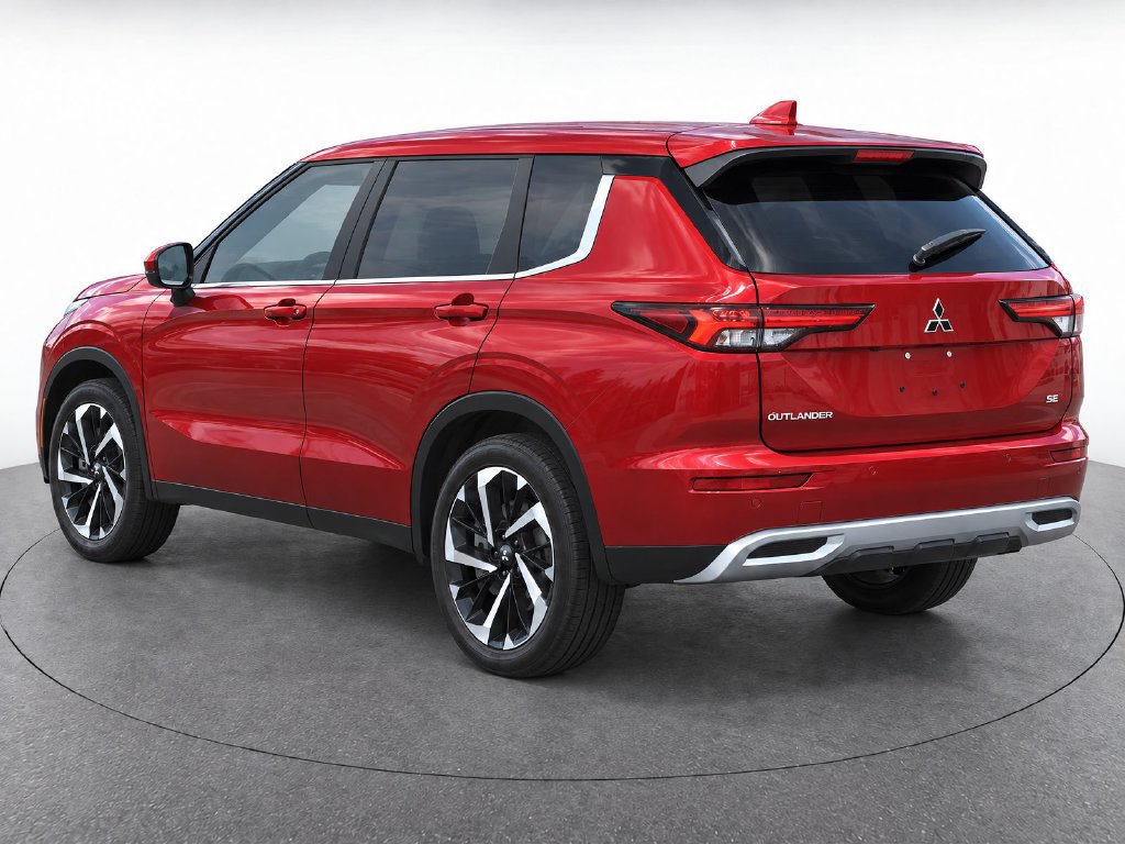 Used 2024 Mitsubishi Outlander SE FWD image 8