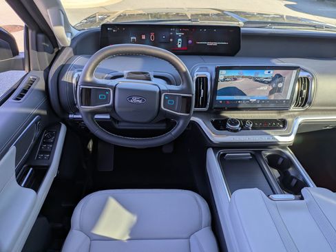 New 2026 Ford Expedition Max Platinum w/ Platinum Ultimate Package image 30