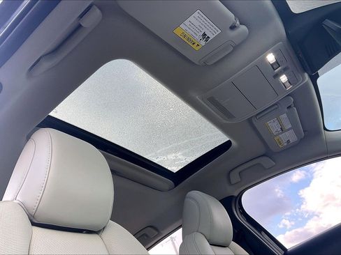 Used 2023 MAZDA CX-30 AWD 2.5 S w/ Premium Package image 27