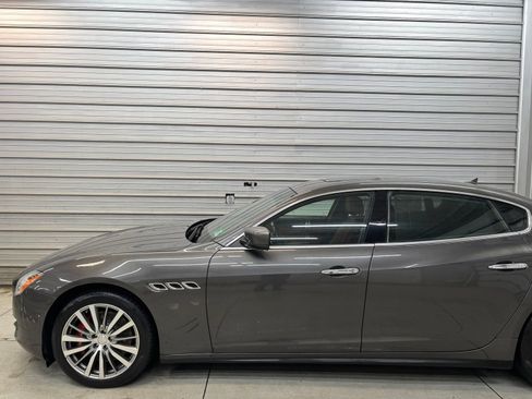 Used 2016 Maserati Quattroporte S Q4 AWD/4WD image 3