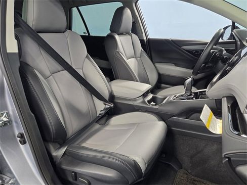 Used 2025 Subaru Outback Limited image 19