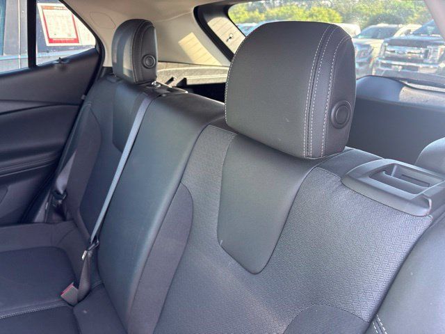 Used 2025 Buick Encore GX Preferred FWD image 9