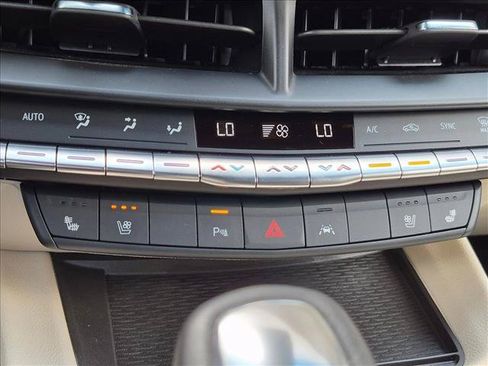 Used 2025 Cadillac CT4 Premium Luxury RWD image 9