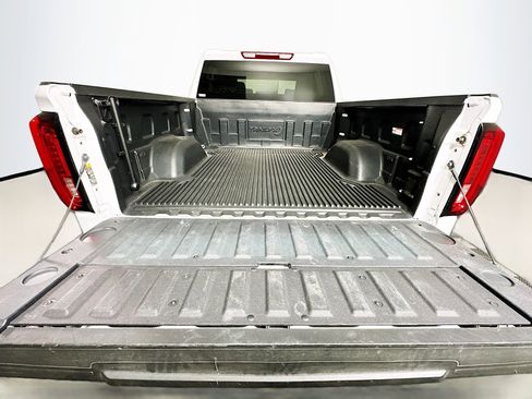 Used 2025 GMC Sierra 1500 SLT image 27