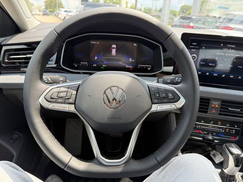 New 2025 Volkswagen Jetta SE image 10
