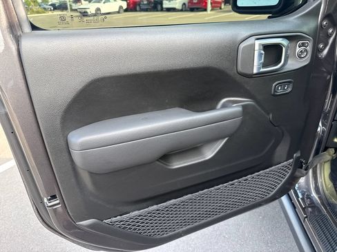 Used 2026 Jeep Wrangler Unlimited Sport AWD/4WD image 13
