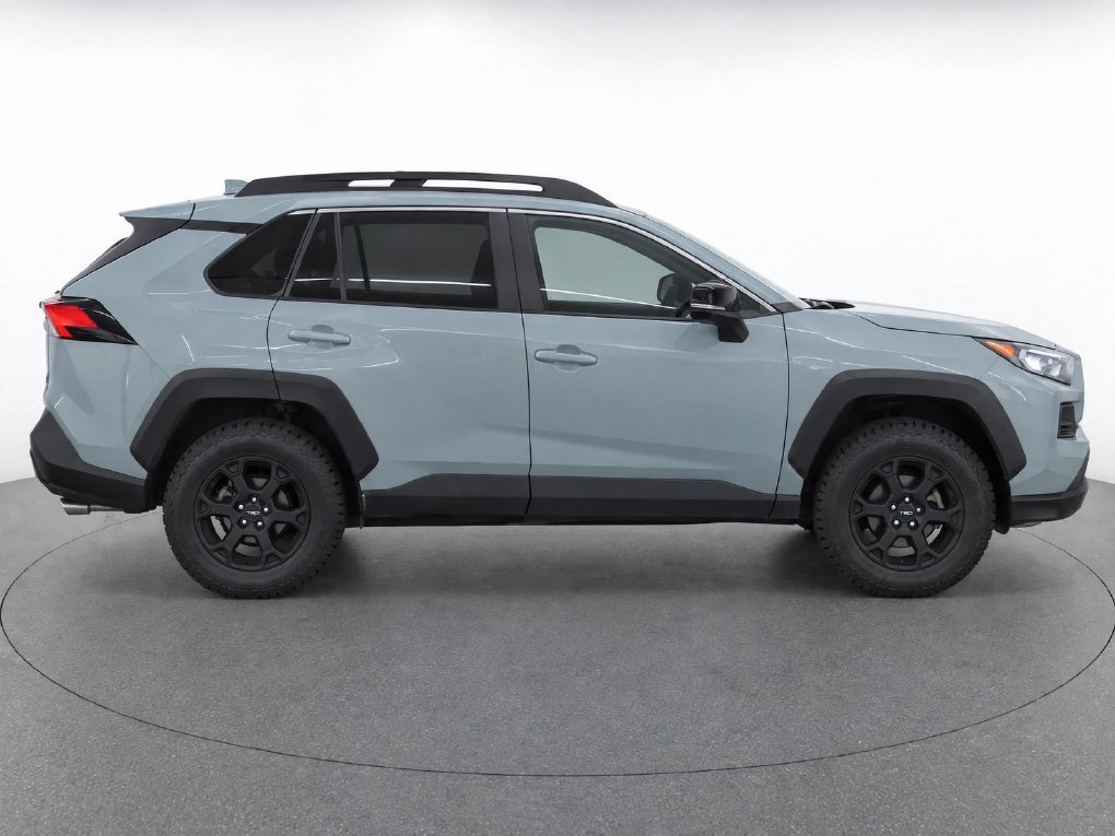 Used 2021 Toyota RAV4 TRD Off-Road AWD/4WD image 11