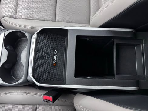 New 2026 GMC Terrain Elevation w/ Elevation Premium Package image 30