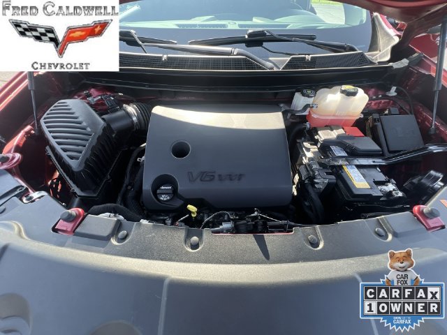 Used 2023 Chevrolet Traverse Premier FWD image 35