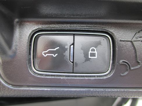 Used 2022 Ford Explorer Timberline AWD/4WD image 11
