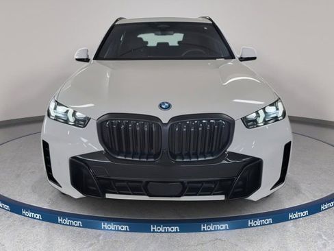 New 2026 BMW X5 xDrive50e w/ Executive Package image 2