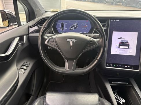 Used 2021 Tesla Model X Long Range image 7