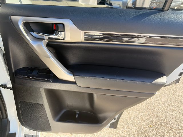 Used 2020 Lexus GX 460 Premium AWD/4WD image 31