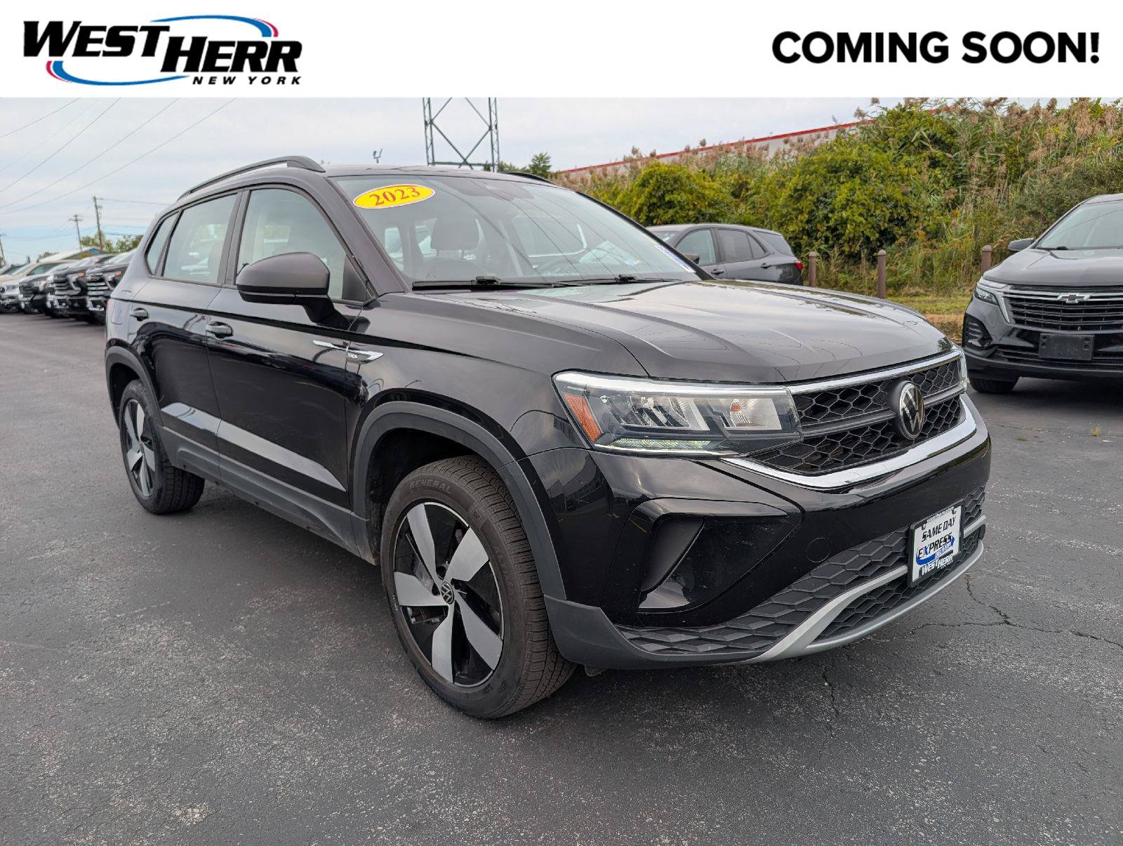 Used 2023 Volkswagen Taos S w/ Driver Assistance Package AWD/4WD image 1