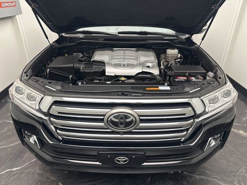 Used 2016 Toyota Land Cruiser image 36