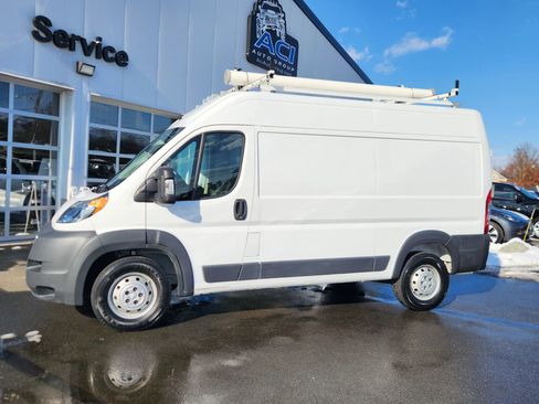 Used 2018 RAM ProMaster 2500 w/ Interior Convenience Group image 5