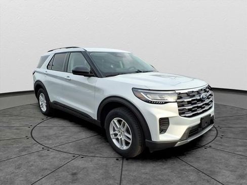 New 2026 Ford Explorer Active image 2