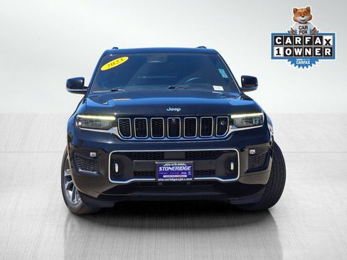 Used 2023 Jeep Grand Cherokee Overland w/ Adv Protech Group III AWD/4WD image 2