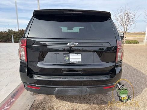 Used 2023 Chevrolet Tahoe Z71 w/ Luxury Package AWD/4WD image 4