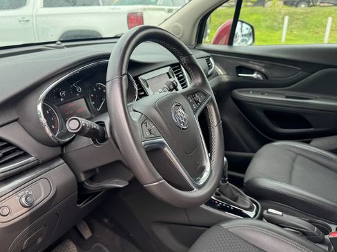 Used 2022 Buick Encore Preferred w/ Safety Package AWD/4WD image 24