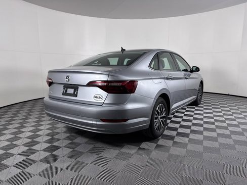 Used 2021 Volkswagen Jetta SE w/ SE Cold Weather Package image 18