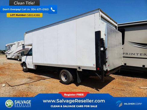 Used 2018 GMC Savana 4500 w/ Power Convenience Package RWD image 3
