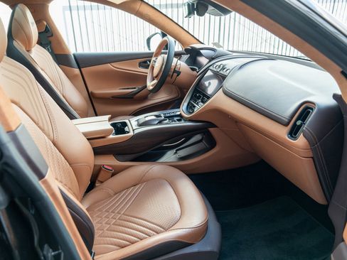 Used 2021 Aston Martin DBX image 35