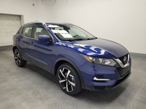 Used 2020 Nissan Rogue Sport SL FWD image 11