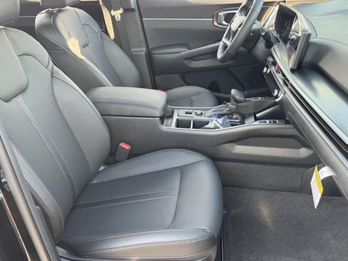 New 2026 Kia Sorento S AWD/4WD image 9