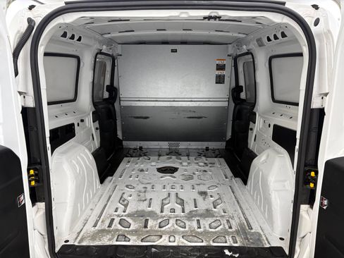 Used 2022 RAM ProMaster City Tradesman FWD image 7