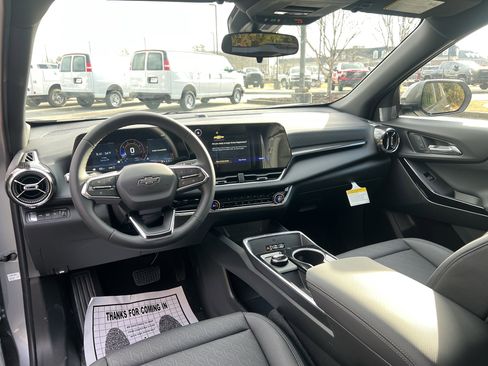 New 2026 Chevrolet Equinox LT w/ Convenience Package II image 33