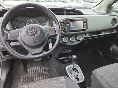 Used 2016 Toyota Yaris L FWD image 18