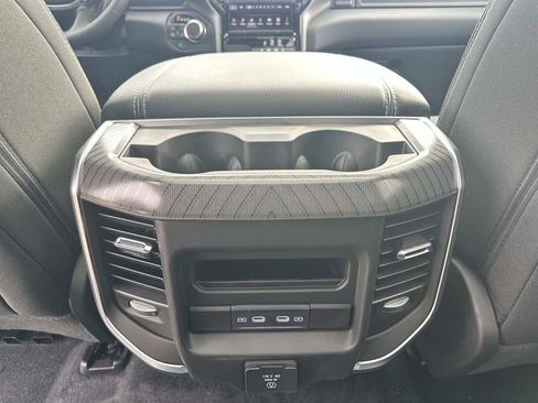 New 2026 RAM 1500 4x4 Crew Cab image 12
