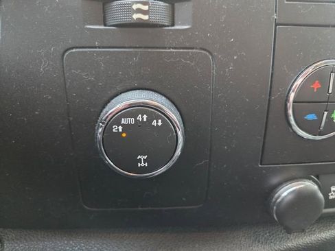 Used 2013 Chevrolet Silverado 1500 LT image 12