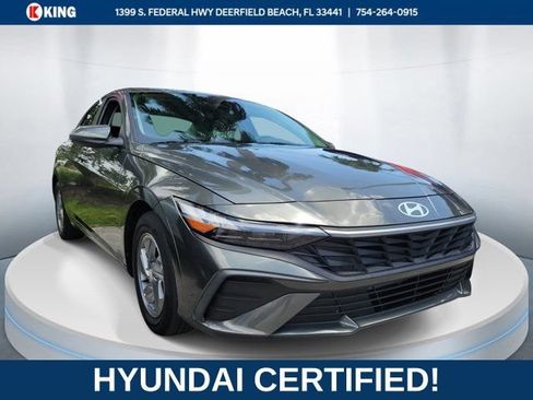 Certified 2024 Hyundai Elantra SE FWD image 1