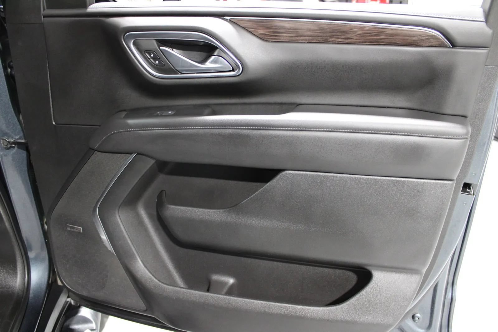 Used 2021 Chevrolet Tahoe Z71 AWD/4WD image 37