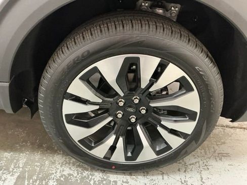 New 2026 Ford Explorer Platinum w/ LUX Leather Package AWD/4WD image 10