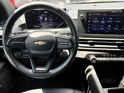 Used 2024 Chevrolet Silverado EV W/T AWD/4WD image 12