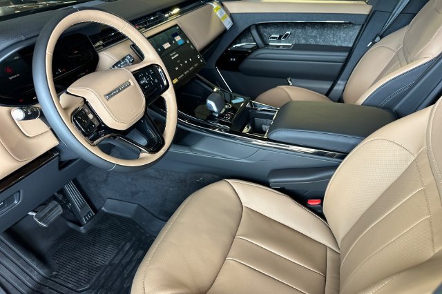 New 2026 Land Rover Range Rover Sport Dynamic SE AWD/4WD image 9