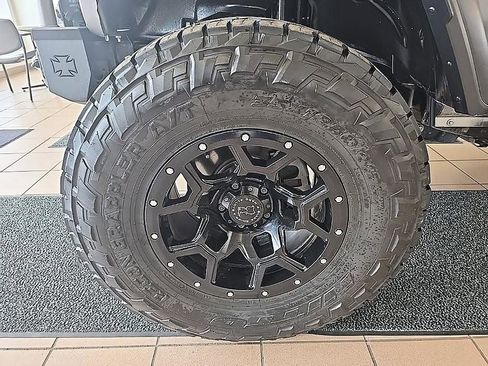 Used 2020 Jeep Gladiator Sport AWD/4WD image 40