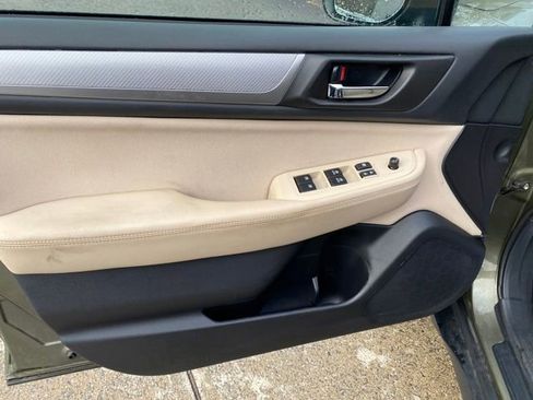 Used 2018 Subaru Outback 2.5i Premium image 27