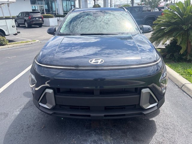 Used 2025 Hyundai Kona SEL FWD image 2