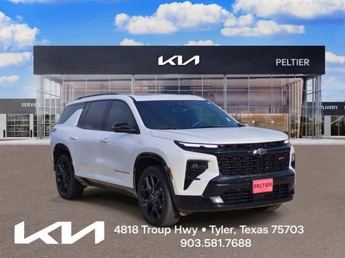 Used 2024 Chevrolet Traverse RS w/ LPO, Floor Liner Package AWD/4WD image 1
