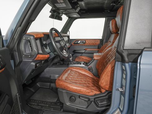 Used 2025 Ford Bronco Big Bend image 13